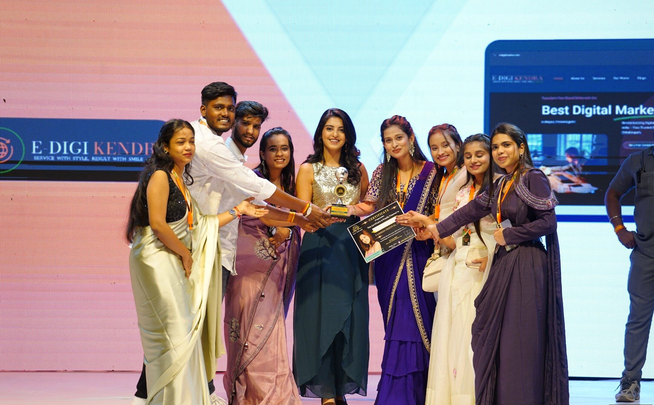 E-DIGI KENDRA team receiving Digital Marketing Partner award at prestigious event in Raipur Chhattisgarh
